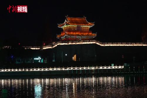 古城光影夜色共绘楚韵